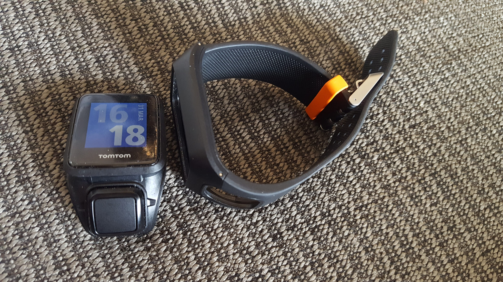 Initial impressions of the TomTom Adventurer Outdoor GPS Watch