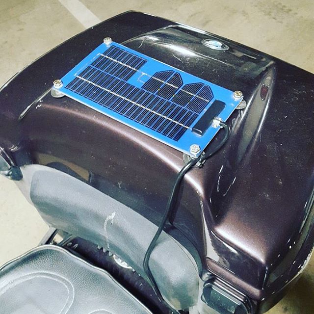 Restores and maintains the normal loss of 12-volt lead-acid battery power on seldom used outdoor vehicles and equipmentHigher efficiency, higher quality crystalline silicone cells pack more power per square inchLonger life than standard amorphous "thin film" solar cellsSturdier smaller sized solar panel