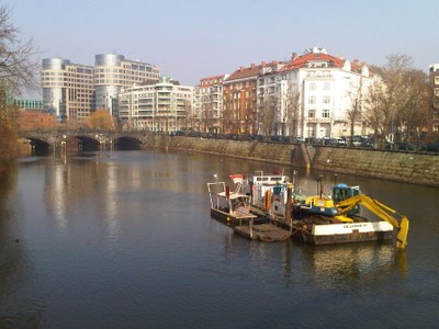 This morning in Berlin in Moabit near Bellevue on the Spree