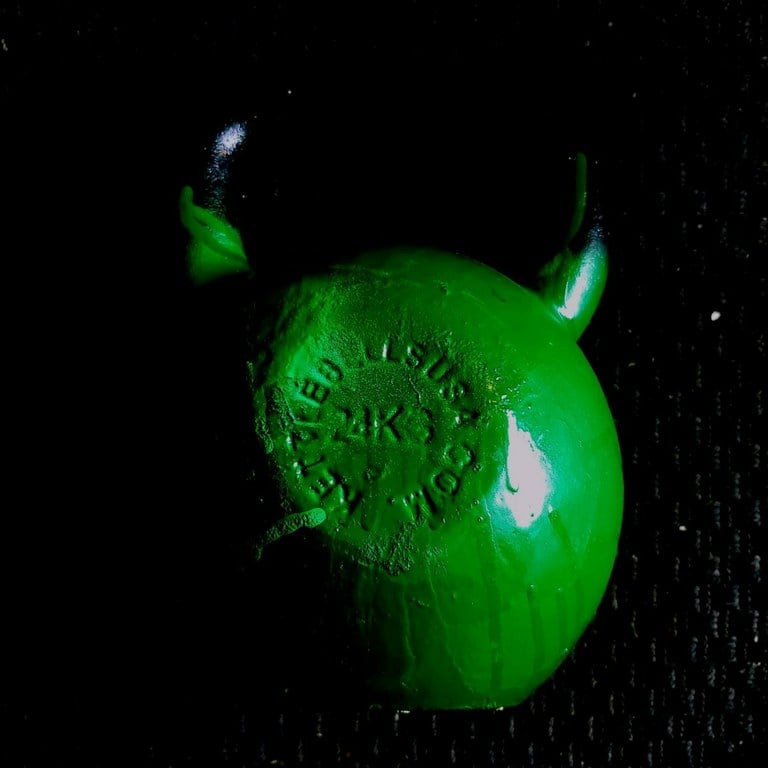 I don't know why I painted by cast iron 24kg kettlebell from Kettlebells USA green but it's cool and it's the right color for the 53 pound competition bell.